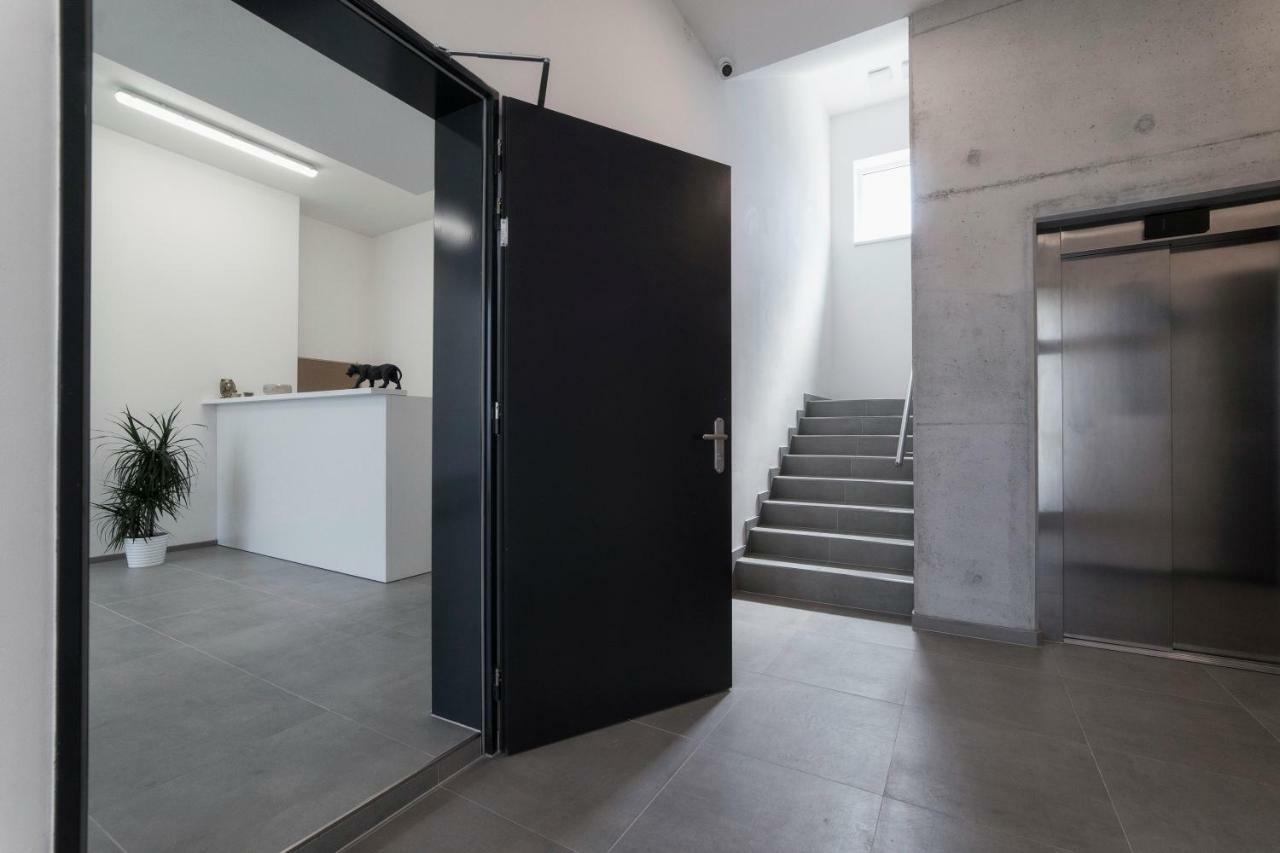 Hostel Homer Liben Prague Luaran gambar