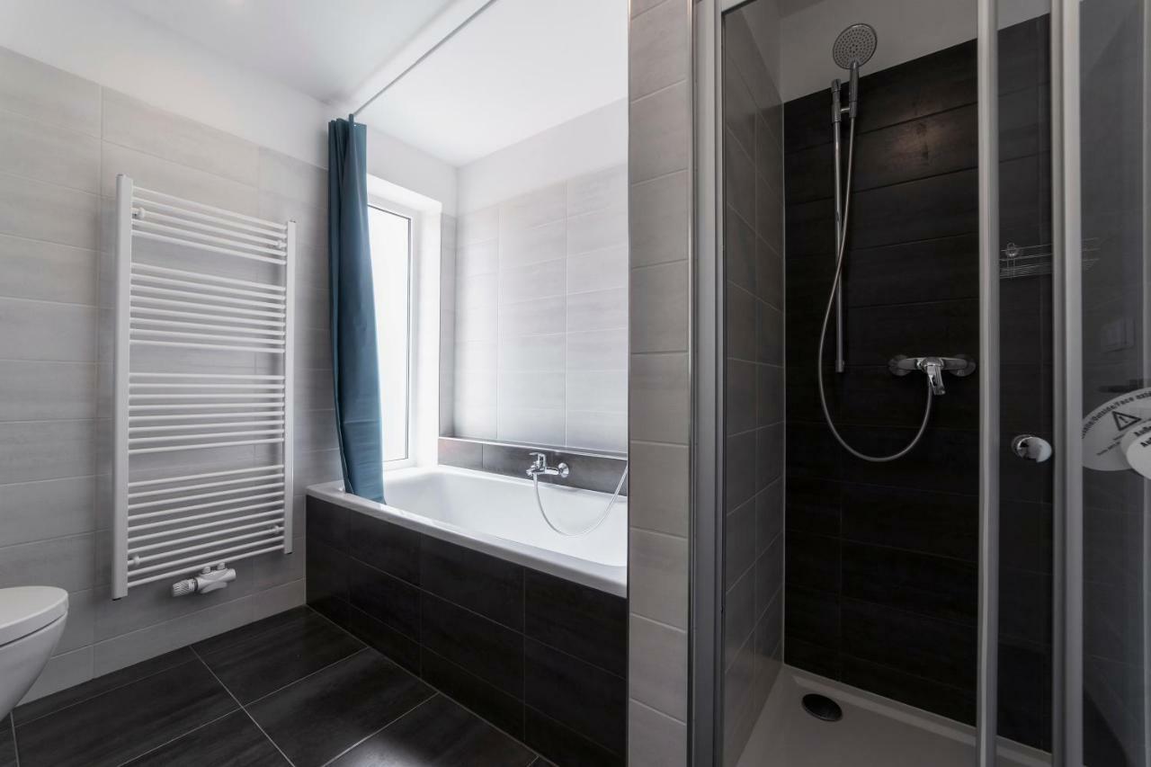 Hostel Homer Liben Prague Luaran gambar